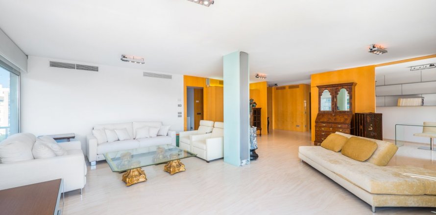 Apartamento en Palma de Mallorca, Mallorca, España 3 dormitorios, 200 m2 No. 33096
