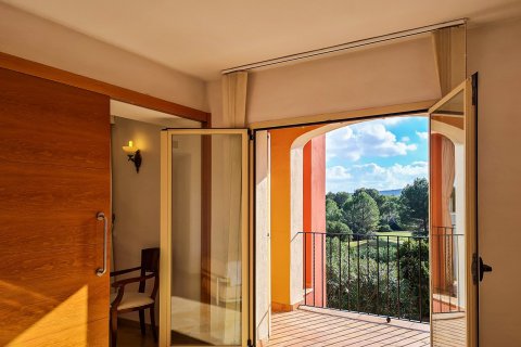 Apartamento en venta en Nova Santa Ponça, Mallorca, España 3 dormitorios, 172 m2 No. 32878 - foto 11
