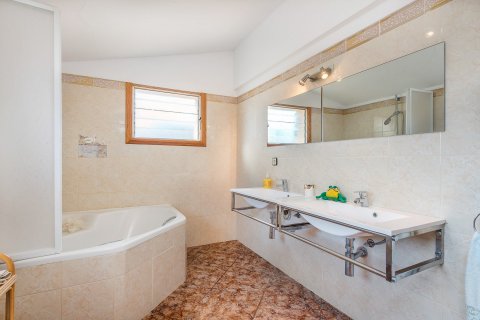 Villa en venta en Mancor De La Vall, Mallorca, España 5 dormitorios, 540 m2 No. 32471 - foto 16