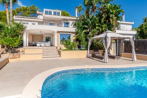 Villa en venta en Cas Catala, Mallorca, España 4 dormitorios, 292 m2 No. 32490 - foto 1
