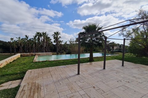 Villa en venta en Manacor, Mallorca, España 5 dormitorios, 456 m2 No. 32342 - foto 2