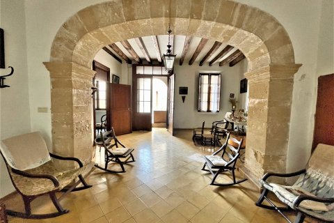 Casa adosada en venta en Pollenca, Mallorca, España 5 dormitorios, 575 m2 No. 33400 - foto 2