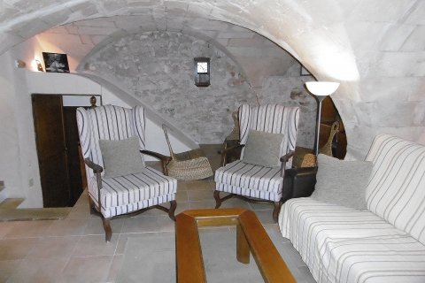 Casa adosada en alquiler en Sineu, Mallorca, España 3 dormitorios, 220 m2 No. 32603 - foto 2