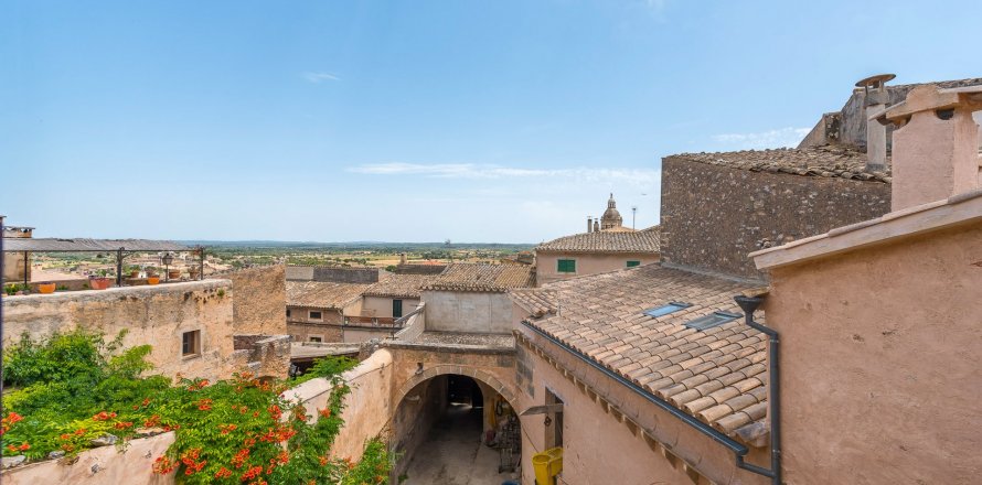 Casa adosada en Santa Eugenia, Mallorca, España 7 dormitorios, 745 m2 No. 32554