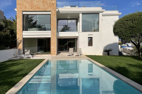 Villa en venta en Nova Santa Ponça, Mallorca, España 4 dormitorios, 520 m2 No. 32736 - foto 2