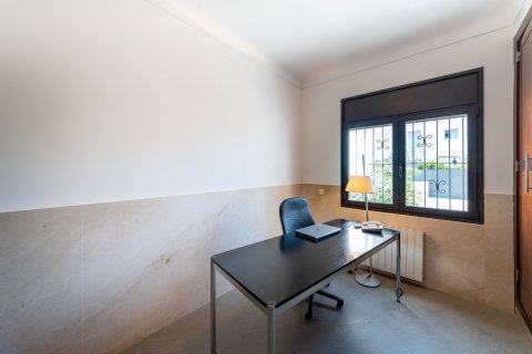 Villa en venta en Palma de Mallorca, Mallorca, España 3 dormitorios, 200 m2 No. 33387 - foto 16