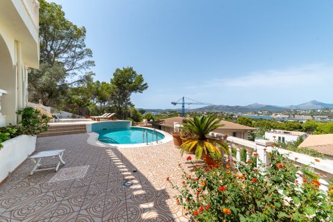 Villa en venta en Santa Ponsa, Mallorca, España 4 dormitorios, 300 m2 No. 32537 - foto 2