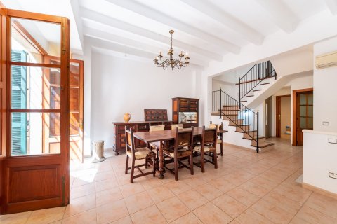 Casa adosada en venta en Palma de Mallorca, Mallorca, España 3 dormitorios, 211 m2 No. 33409 - foto 1