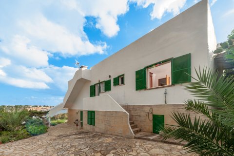 Villa en venta en Cala Llombards, Mallorca, España 3 dormitorios, 210 m2 No. 32729 - foto 2