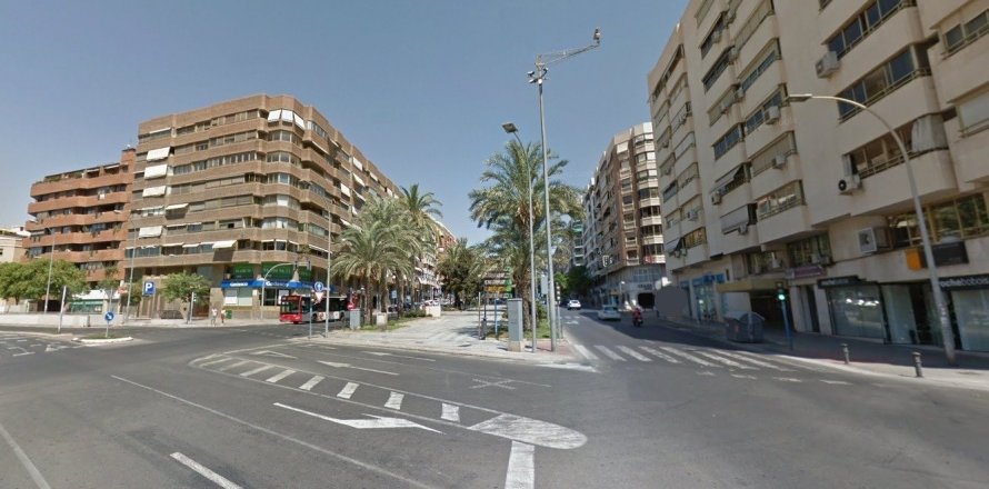 Apartamento en Alicante, España 5 dormitorios, 210 m2 No. 34792
