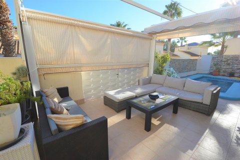 Villa en venta en Villamartin, Alicante, España 4 dormitorios, 170 m2 No. 35315 - foto 3