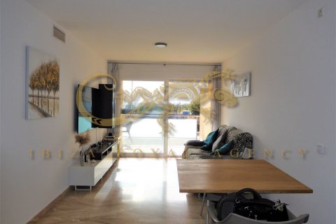 Apartamento en alquiler en Sa Carroca, Ibiza, España 2 dormitorios, 77 m2 No. 36020 - foto 5