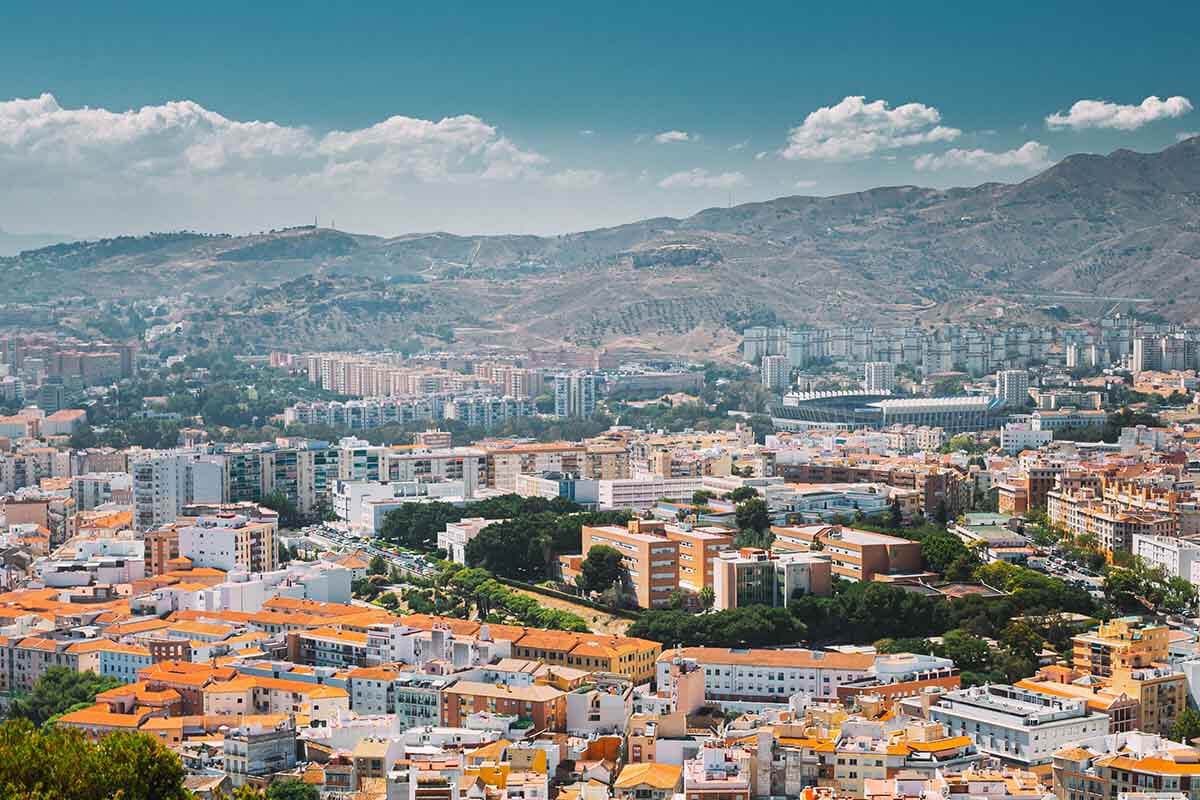 ¿Cómo puede un extranjero comprar un coche en España?