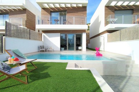 Villa en venta en Villamartin, Alicante, España 3 dormitorios, 100 m2 No. 36155 - foto 3