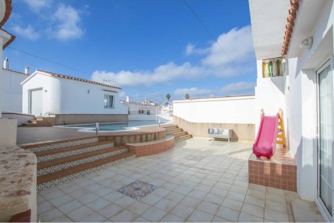 Villa en venta en Son Vilar, Menorca, España 4 dormitorios, 211 m2 No. 23807 - foto 3