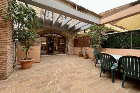 Casa adosada en venta en Lloseta, Mallorca, España 3 dormitorios, 140 m2 No. 36883 - foto 1
