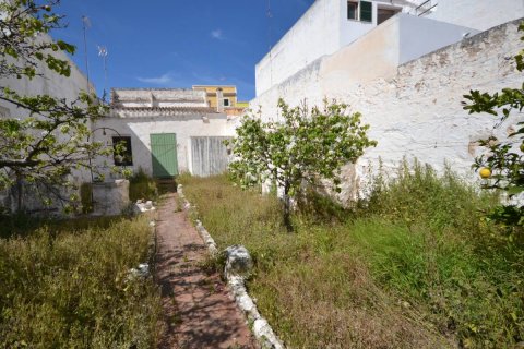 Casa adosada en venta en Ciutadella De Menorca, Menorca, España 2 dormitorios, 100 m2 No. 24220 - foto 2