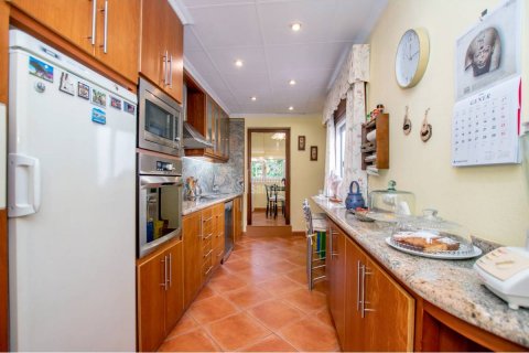 Casa adosada en venta en Mahon, Menorca, España 3 dormitorios, 206 m2 No. 35903 - foto 4