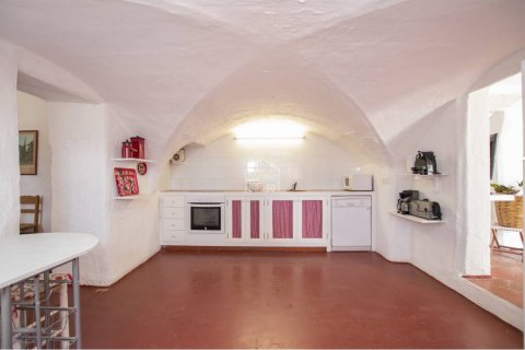 Сasa en venta en Ciutadella De Menorca, Menorca, España 4 dormitorios, 300 m2 No. 23780 - foto 2