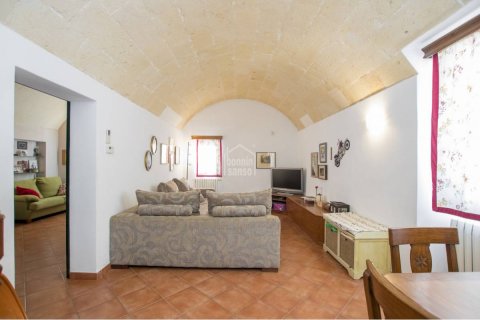 Casa adosada en venta en Ciutadella De Menorca, Menorca, España 5 dormitorios, 243 m2 No. 24233 - foto 6