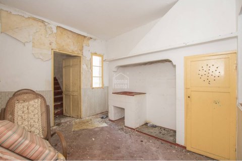 Casa adosada en venta en Ciutadella De Menorca, Menorca, España 411 m2 No. 23900 - foto 4