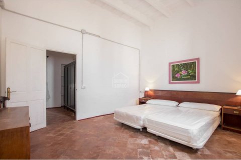 Сasa en venta en Ciutadella De Menorca, Menorca, España 4 dormitorios, 300 m2 No. 23780 - foto 3