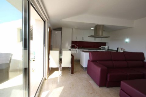 Apartamento en venta en Ciutadella De Menorca, Menorca, España 2 dormitorios, 75 m2 No. 35470 - foto 6