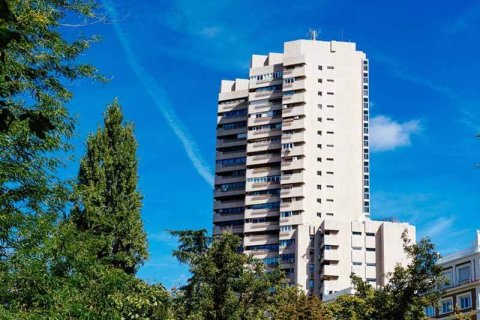 Un ático en Valencia de 105 m2 y un apartamento en Madrid de 32 m2: qué casa te puedes mercar por 200.000€ en cada metrópoli