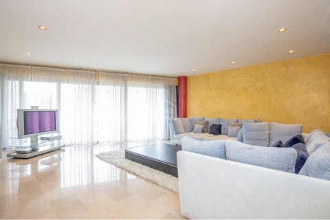 Apartamento en venta en Mahon, Menorca, España 4 dormitorios, 210 m2 No. 24150 - foto 3
