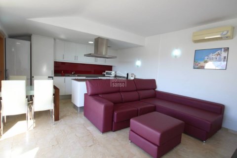 Apartamento en venta en Ciutadella De Menorca, Menorca, España 2 dormitorios, 75 m2 No. 35470 - foto 4