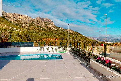 Villa en venta en Polop, Alicante, España 4 dormitorios, 229 m2 No. 36875 - foto 2