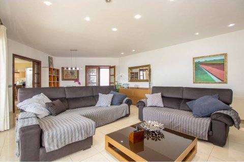 Villa en venta en Mahon, Menorca, España 5 dormitorios, 352 m2 No. 35499 - foto 6