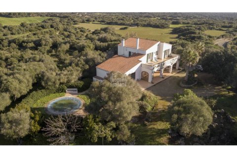 Villa en venta en Alayor, Menorca, España 5 dormitorios, 330 m2 No. 30234 - foto 2
