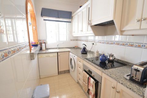 Villa en venta Cabo Roig, Alicante, España 3 dormitorios, 105 m2 No. 36963 - foto 5