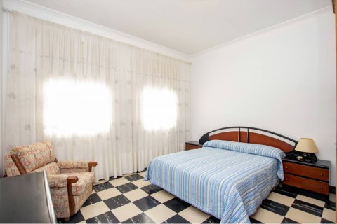 Apartamento en venta en Mahon, Menorca, España 4 dormitorios, 192 m2 No. 37558 - foto 7
