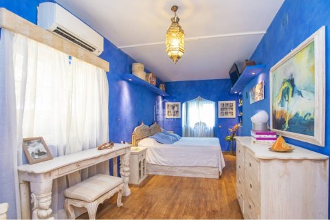 Сasa en venta en Mahon, Menorca, España 5 dormitorios, 336 m2 No. 28279 - foto 7