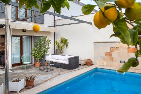 Villa en venta en Palma de Mallorca, Mallorca, España 4 dormitorios, 380 m2 No. 37141 - foto 3