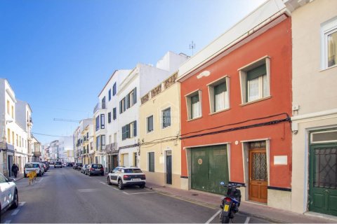 Apartamento en venta en Mahon, Menorca, España 4 dormitorios, 192 m2 No. 37558 - foto 1