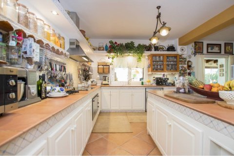 Villa en venta en Mahon, Menorca, España 5 dormitorios, 572 m2 No. 24224 - foto 11