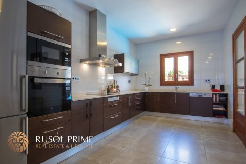 Villa en venta en Llucmajor, Mallorca, España 5 dormitorios, 466 m2 No. 38306 - foto 5