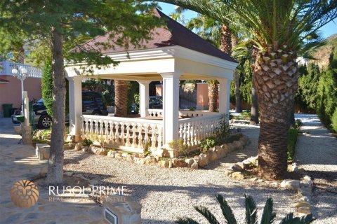 Villa en venta en Calpe, Alicante, España 5 dormitorios, 460 m2 No. 39415 - foto 3