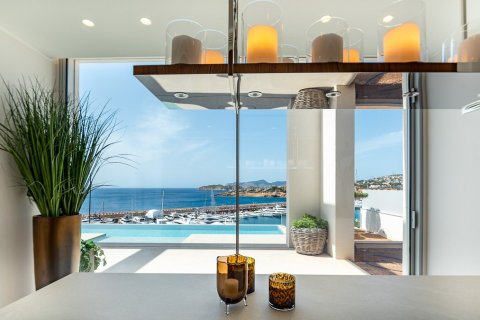 Villa en venta en Port Adriano, Mallorca, España 4 dormitorios, 615 m2 No. 32650 - foto 4