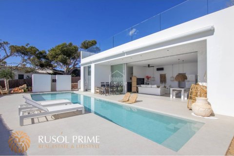 Villa en venta en Sant Lluis, Menorca, España 3 dormitorios, 100 m2 No. 39676 - foto 1