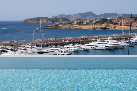 Villa en venta en Port Adriano, Mallorca, España 4 dormitorios, 615 m2 No. 32650 - foto 2