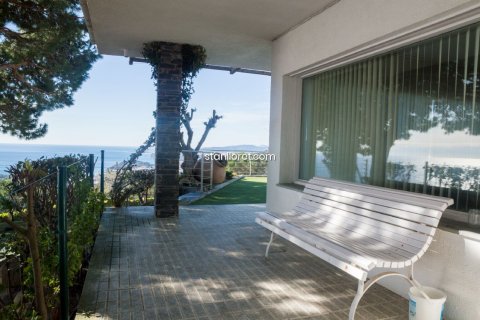 Villa en venta en Lloret de Mar, Gerona, España 5 dormitorios, 300 m2 No. 40813 - foto 24