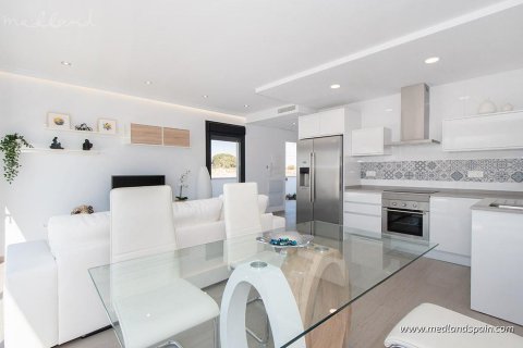 Villa en venta en Pilar de la Horadada, Alicante, España 3 dormitorios, 129 m2 No. 40093 - foto 2