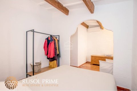 Casa adosada en venta en Ciutadella De Menorca, Menorca, España 5 dormitorios, 286 m2 No. 39645 - foto 17