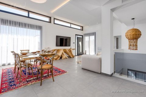 Villa en venta en La Mata, Burgos, España 4 dormitorios, 210 m2 No. 9389 - foto 7