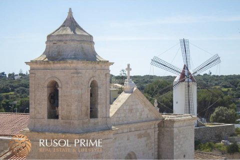 Casa adosada en venta en Es Castell, Menorca, España 5 dormitorios, 420 m2 No. 39100 - foto 17