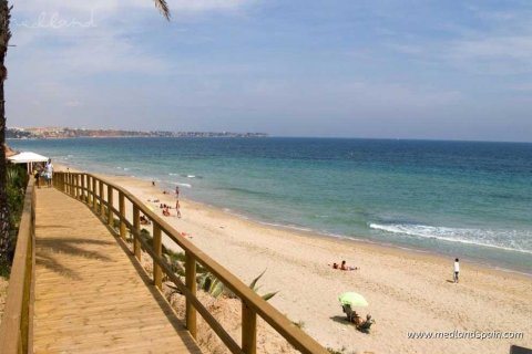 Apartamento en venta en Pilar de la Horadada, Alicante, España 3 dormitorios, 92 m2 No. 38162 - foto 15